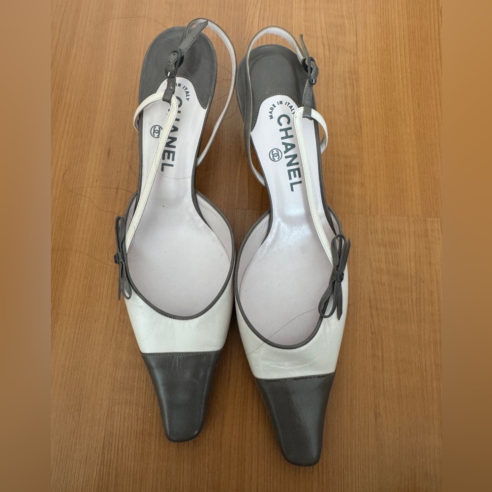 Vintage Chanel heels size 41 - Picture 4 of 4